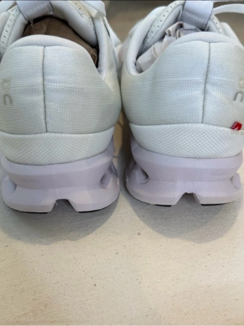 On Running Men’s  Cloudswift Running Shoe in White and Light Gray
